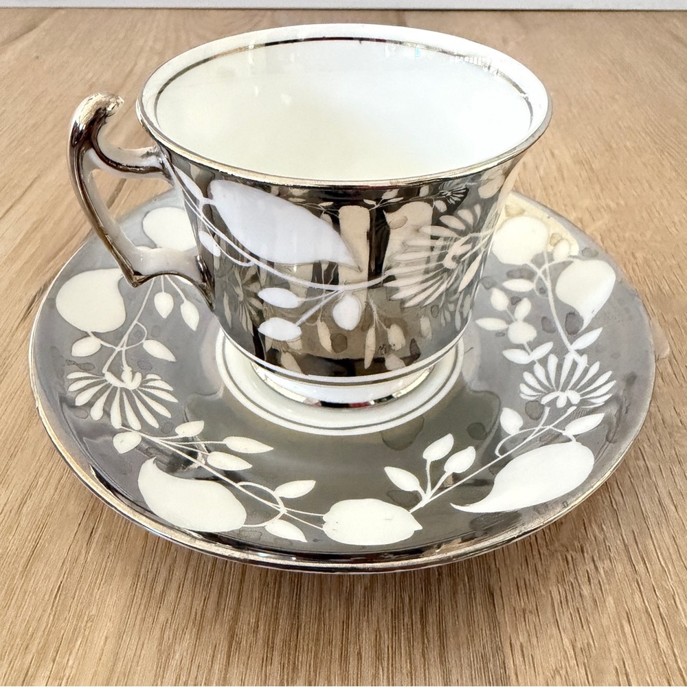 Vintage Royal Chelsea England Demitasse Fine Bone China Tea Cup Saucer‎ Silver